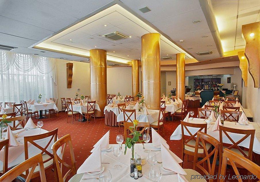Hotel Orient Краков Ресторан фото